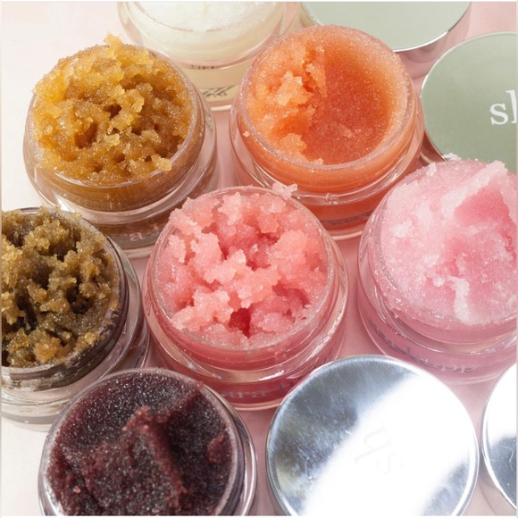 ONLY 2 LEFT!! Sara Happ The Lip Scrub 💋 - Picture 15 of 15